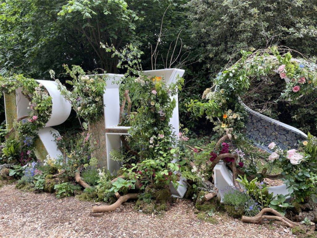 honest at chelsea flower show 2022 garden pr 7